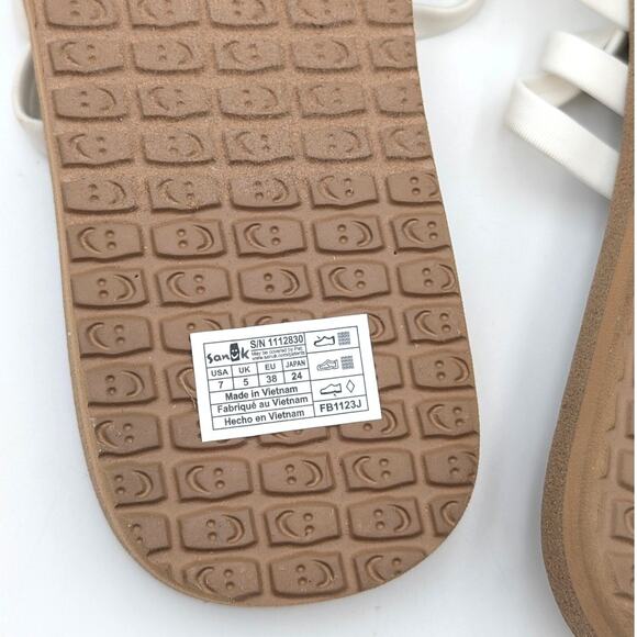 Sanuk Yoga Sandy Flip Flop Sandal Crisscross Strap Tan/White Women's Size US7 - Picture 9 of 11